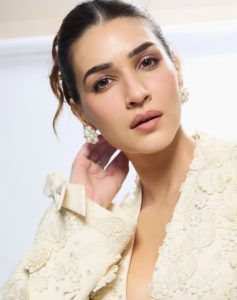 Kriti Sanon Biography 